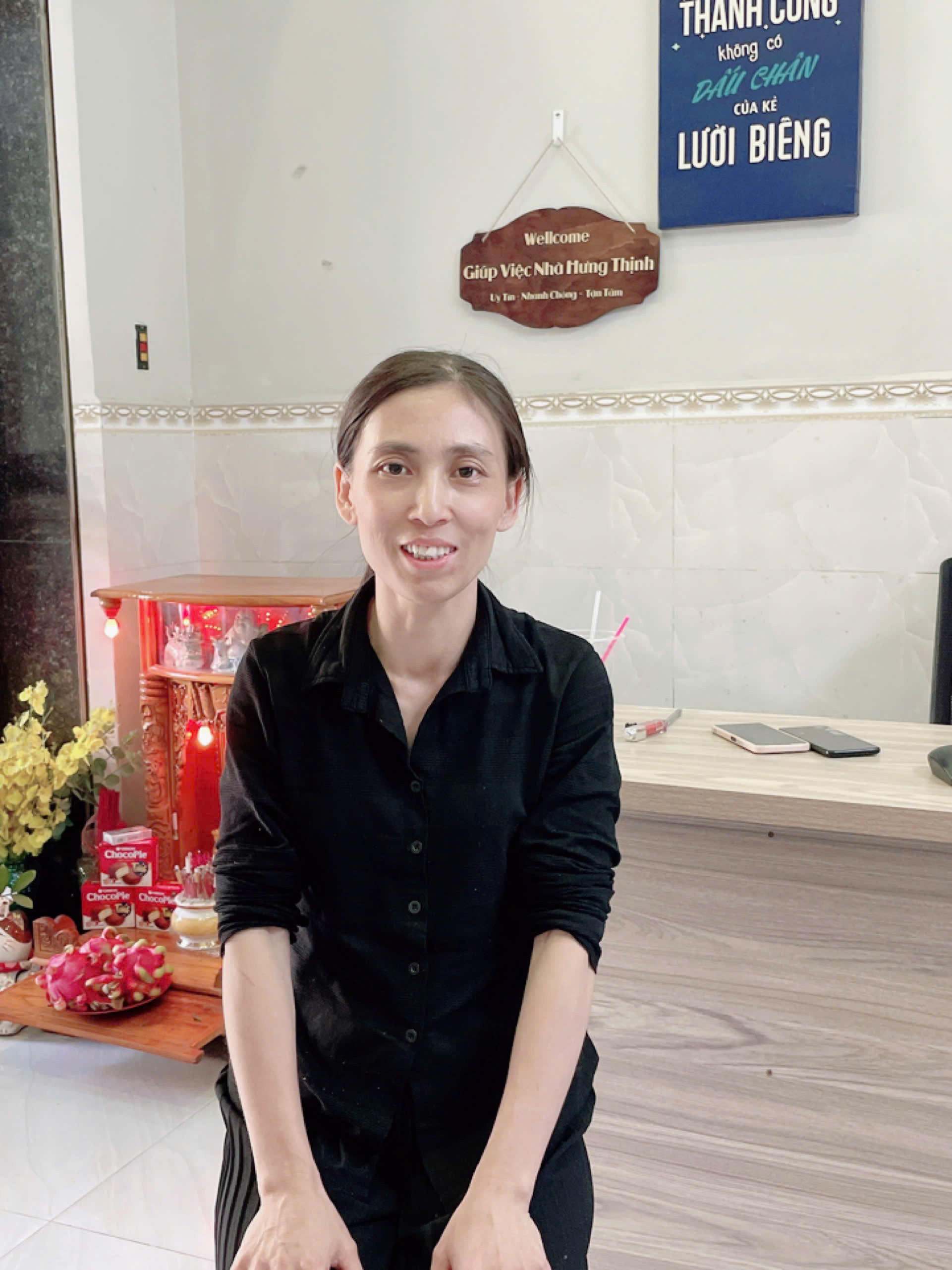 Em tìm việc giúp cô Nhị, 1988,  Miền Trung - Lương 7 triệu