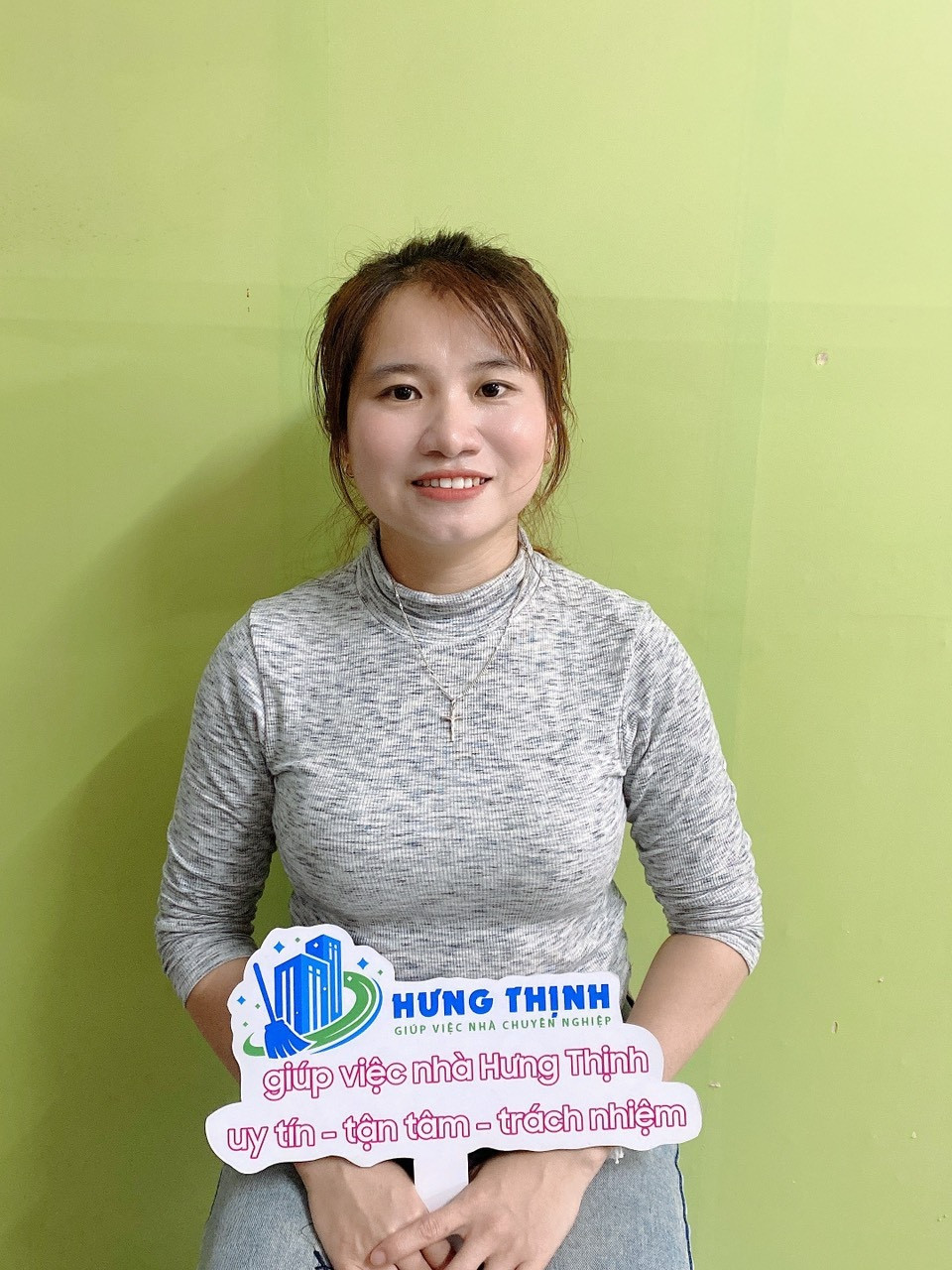 Em Tìm Việc Làm Cho Chị Gái Em. Chị Thu Hiền - 1994 - Người Miền Trung