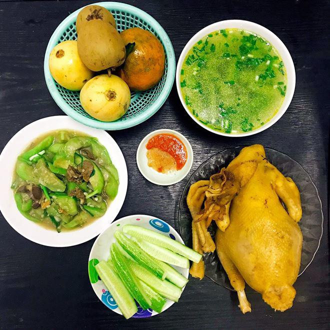 Nhà Ông Bà Cần Chị Giúp Việc Nội Trợ Về Làm