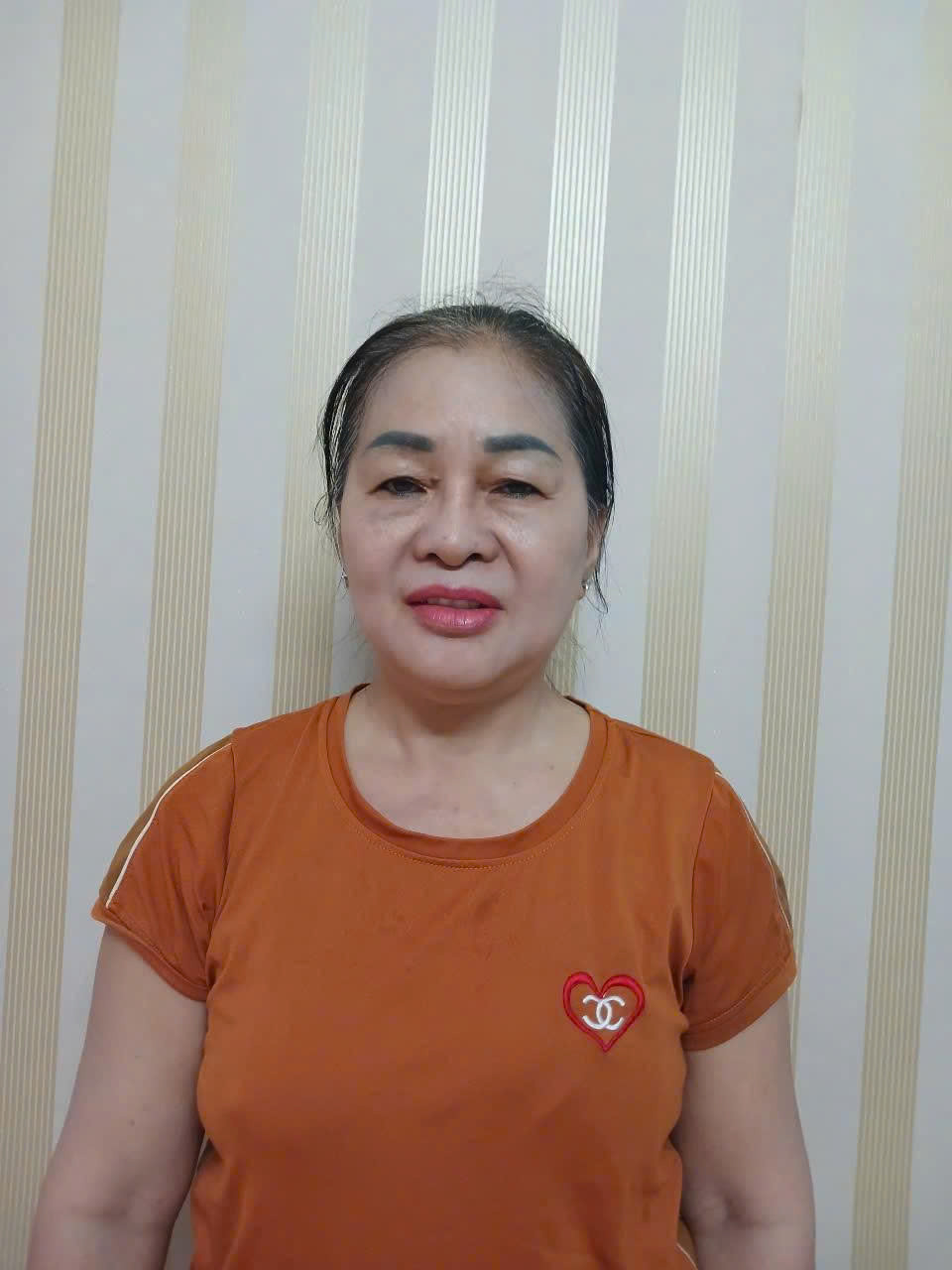 Cô KIM CHI Quê: An Giang Cần tìm việc làm