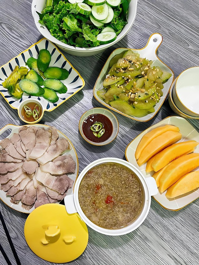 Có Chị Nào Cần Việc Bao Ăn Ở Lại Không!