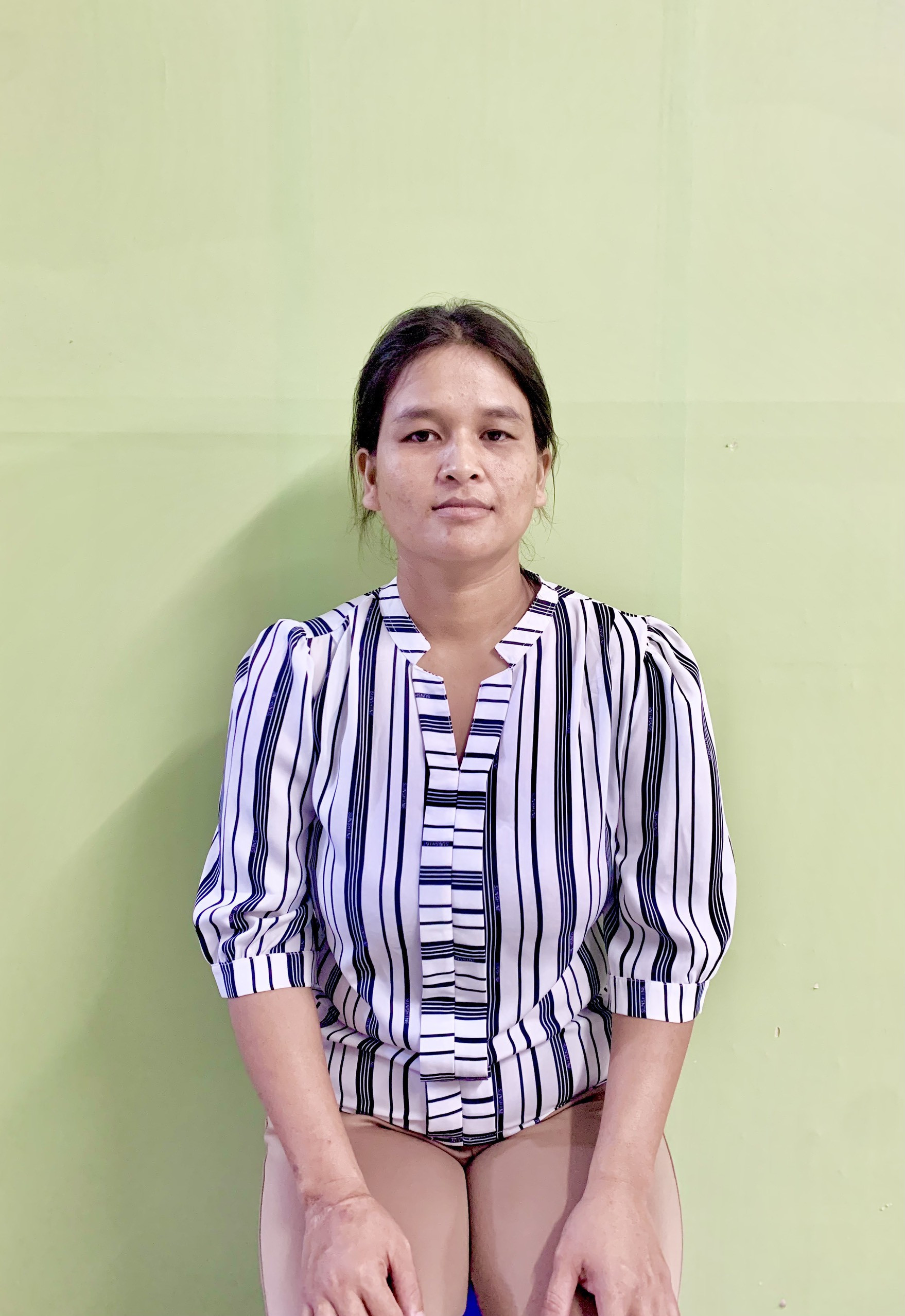 Chị Châu Thị Kim Phượng 31 tuổi quê Đồng Tháp xin làm giúp việc nhà, A/C gọi 0982845784 gặp chị ạ