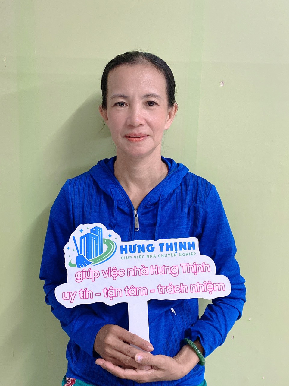 Em Tìm Việc Làm Dùm Cho Chị Mai - SN 1972 - Ở Bình Phước