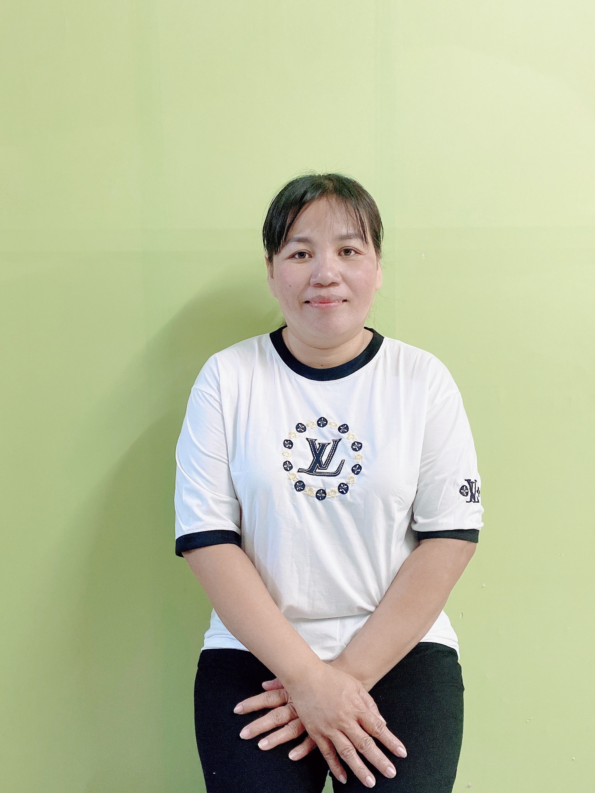 Chị Hồng - 1980 - Người Miền Nam - Tìm Việc Làm Ở Lại