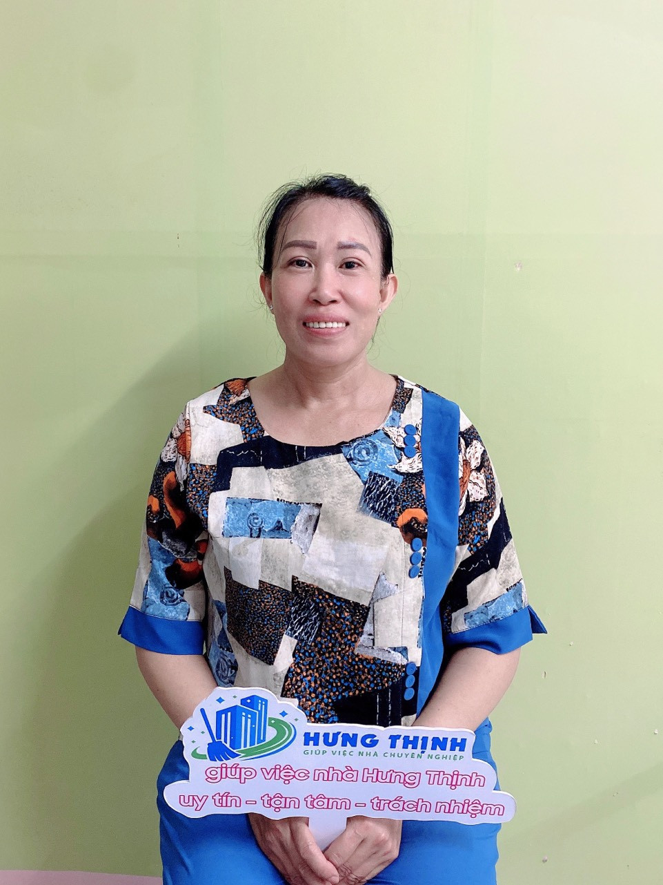 Chị Huỳnh Thị Mai Loan, sinh năm 1974, quê Sóc Trăng, CÓ BẰNG HỘ LÝ , CHUYÊN CHĂM NGƯỜI BỆNH