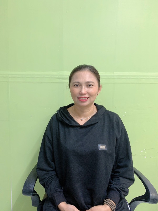 Em đang tìm việc cho chị gái em ạ