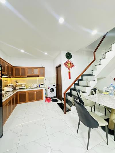 Gần Nhà Thờ Tân Định Quận 3, Cần Chị Nấu Ăn, Dọn Dẹp Nhà Cửa Lương 10tr