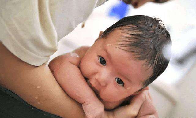 Tìm Gấp Chị Bảo Mẫu Chăm Sóc Bé Sơ Sinh