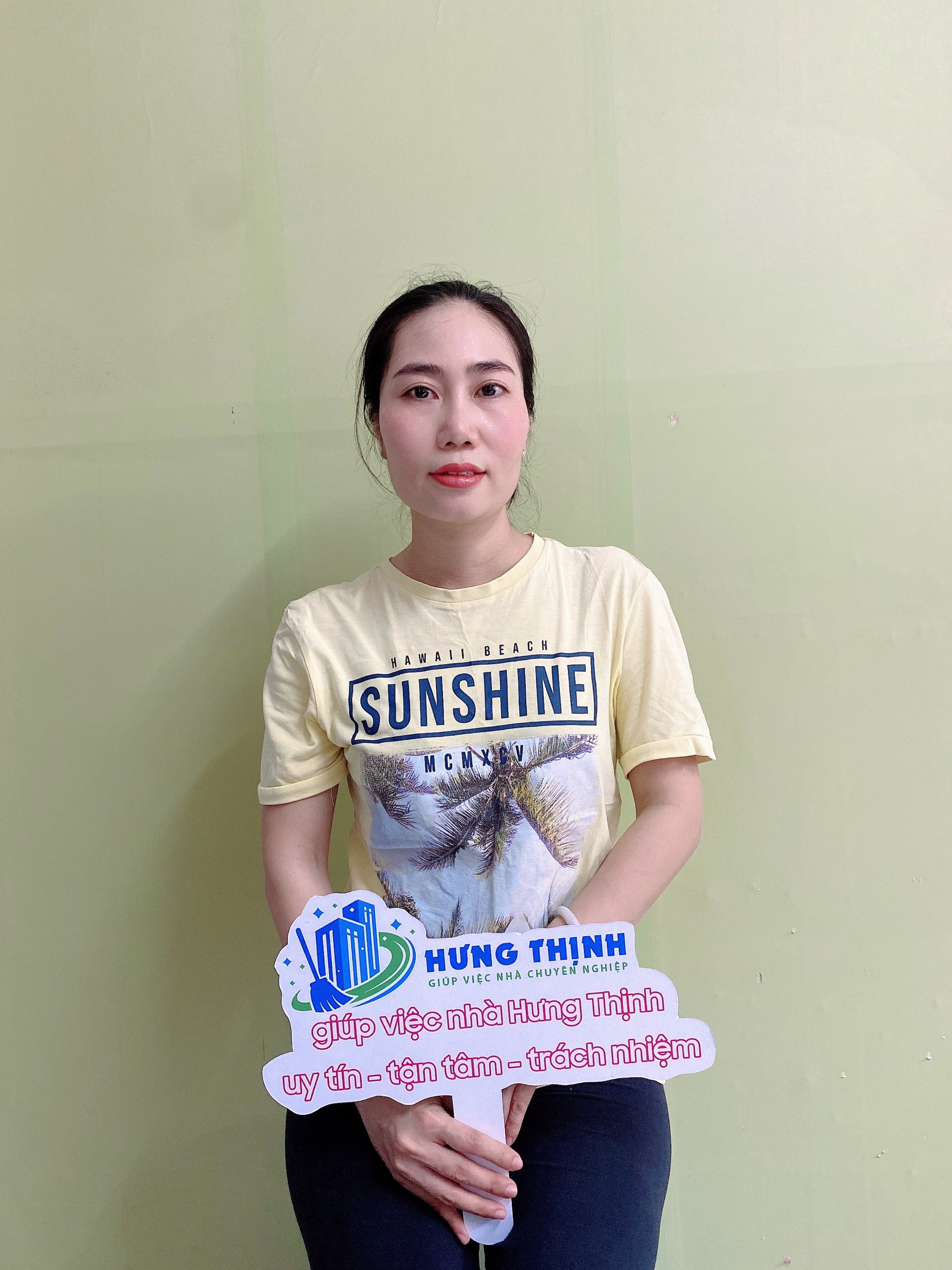 Em Tìm Việc Làm Cho Chị Nguyễn Thị Huê - 1985 - Quê Hưng Yên