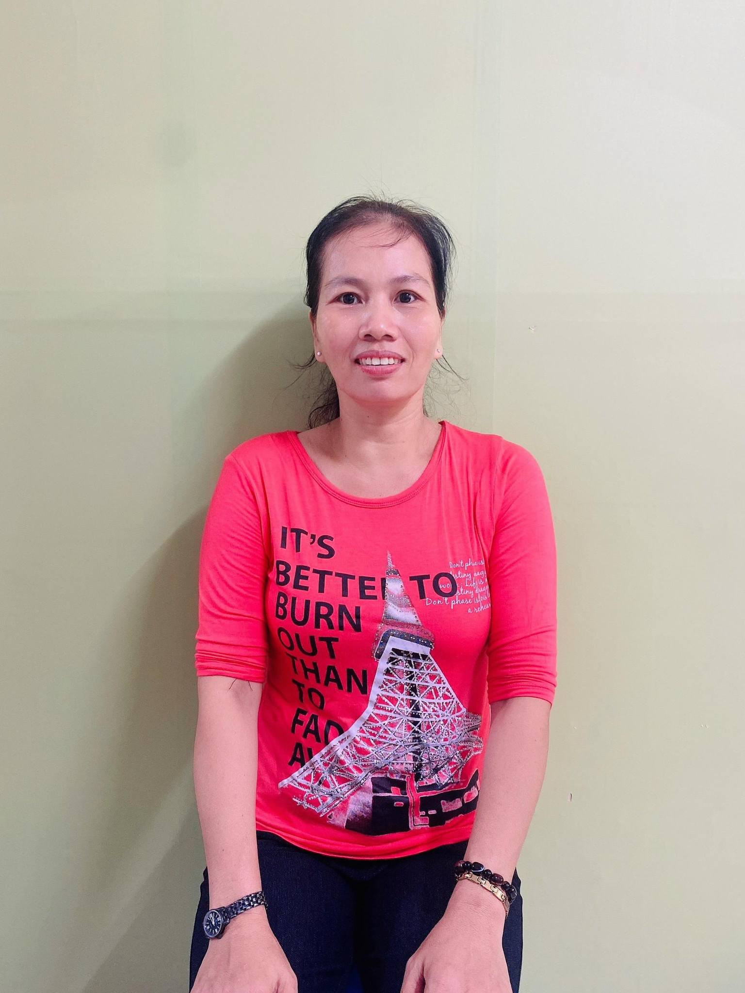 Chị  Bảy đang tìm việc bao ăn ở lại ạ