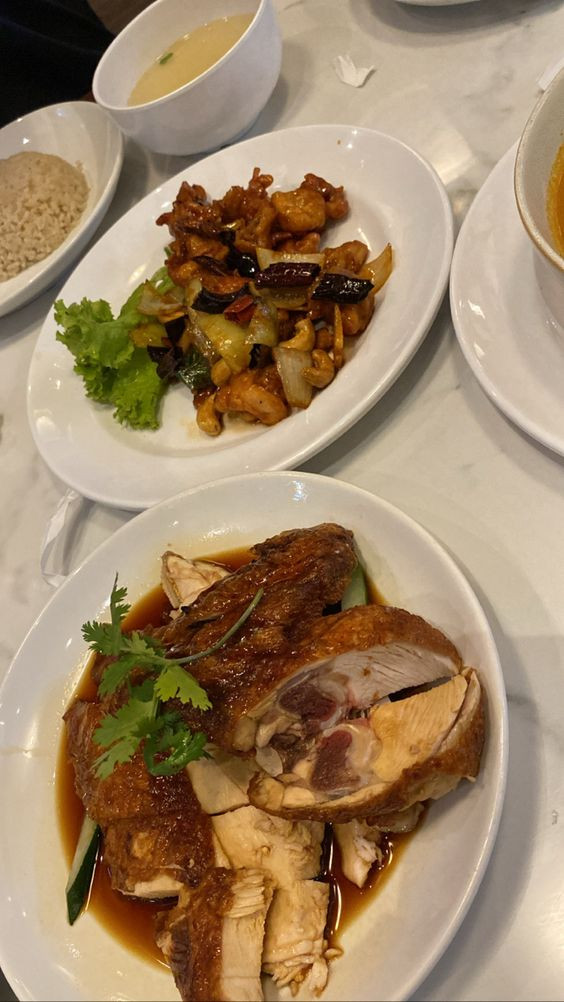 Nhà 3 Người 2 Lầu Ở Phạm Văn ĐỒng, Gò Vấp, Tuyển Chị Giúp Việc Bao Ăn Ở Lại.