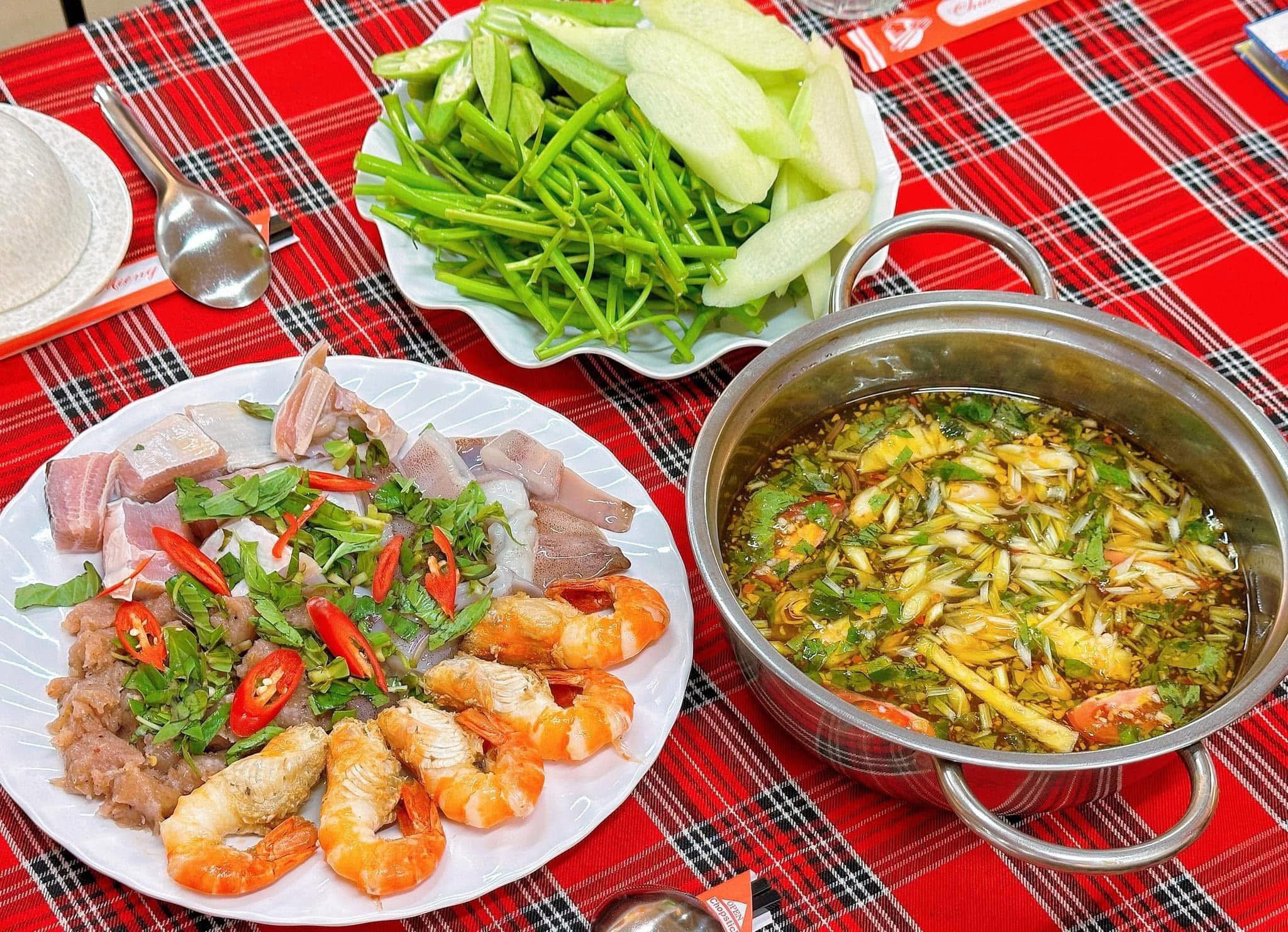 QUẬN 7 HỒ CHÍ MINH CẦN CÔ GIÚP VIỆC NHÀ Ở LẠI LƯƠNG 13 TRIỆU/ THÁNG