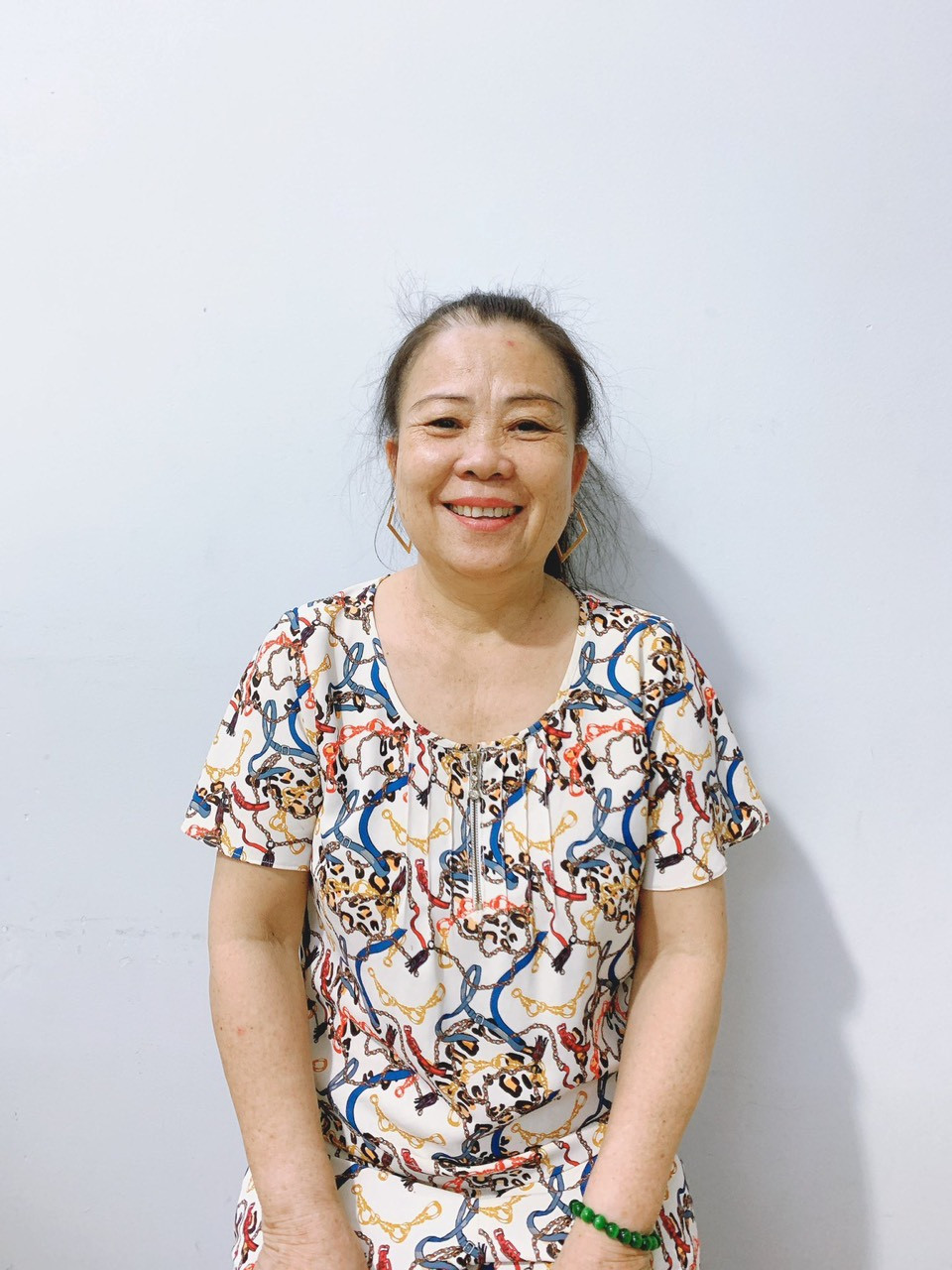 Cô Ái Hương, Sinh Năm 1968, Quê Quán Khánh Hòa