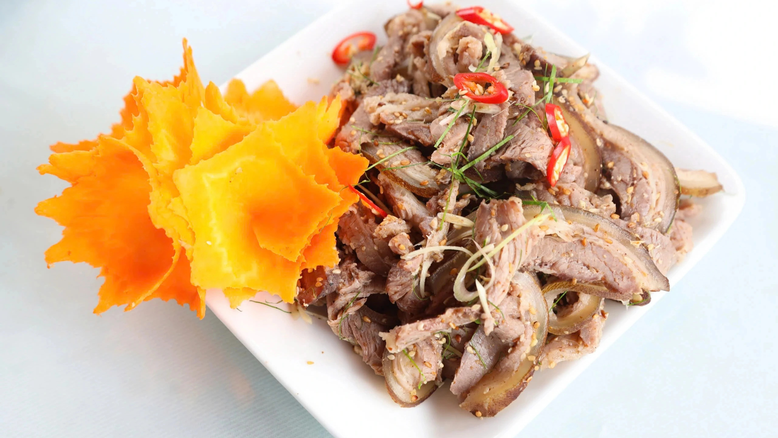 Tuyển dụng cô giúp việc nhà nấu ăn ngon quận 8,Công việc bao ăn ở lại