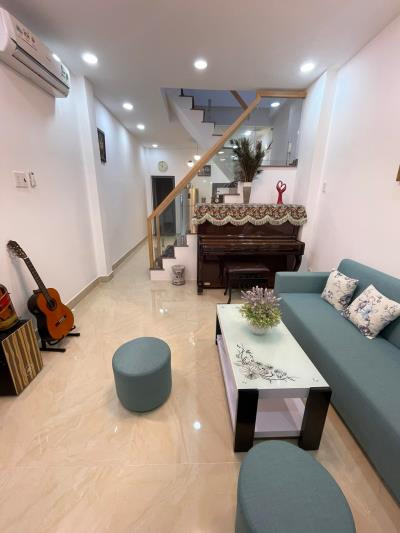 Gia đình cần tuyển chị giúp việc ở gần Bệnh viện Bình Dân Quận 3 Lương 9tr