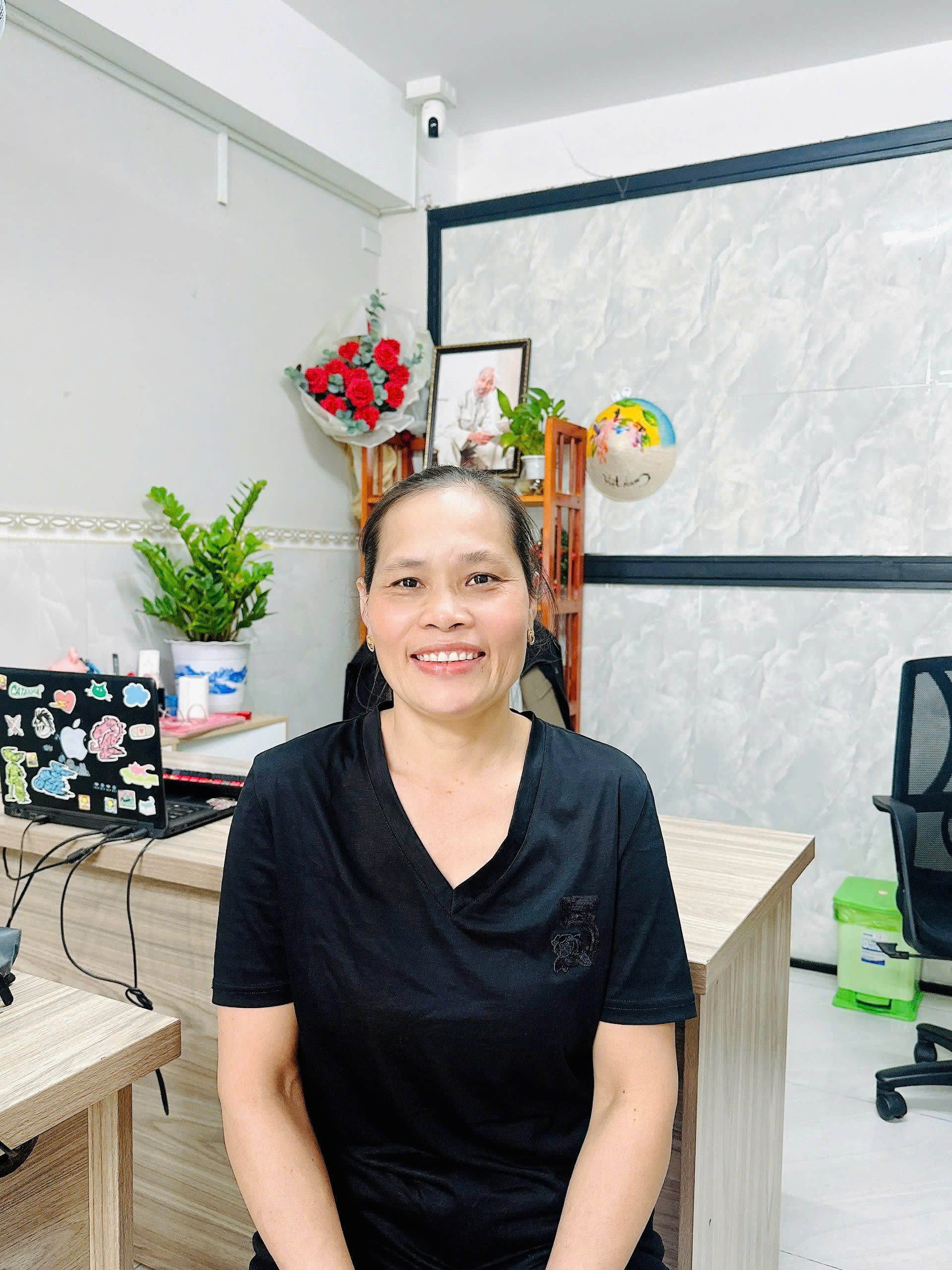 Chị Lê Thị Lập - Sn 1978 - Quê Đắk Lắk - Tìm Việc Làm Ở Lại Tết - Lương 7tr