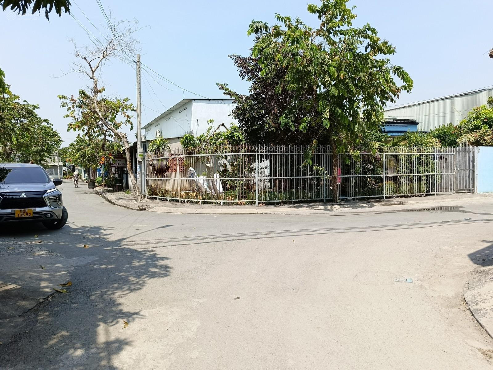 Em đang cần tìm gấp 1 chị giúp việc nhà đi làm luôn hôm nay