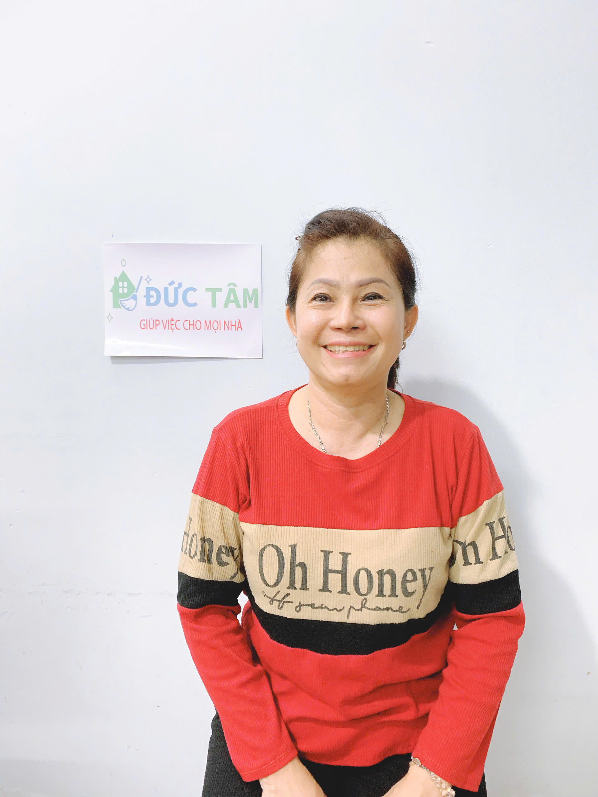 Chị Kim Hường 1970 Cần Tìm Việc. Tết Ở Lại Được.