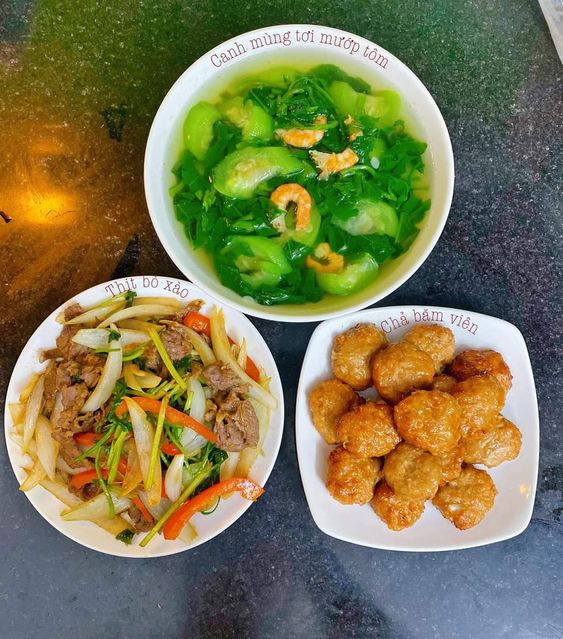 Tìm chị giúp việc làm ăn ở lại với gia đình. Lương 10 triệu.