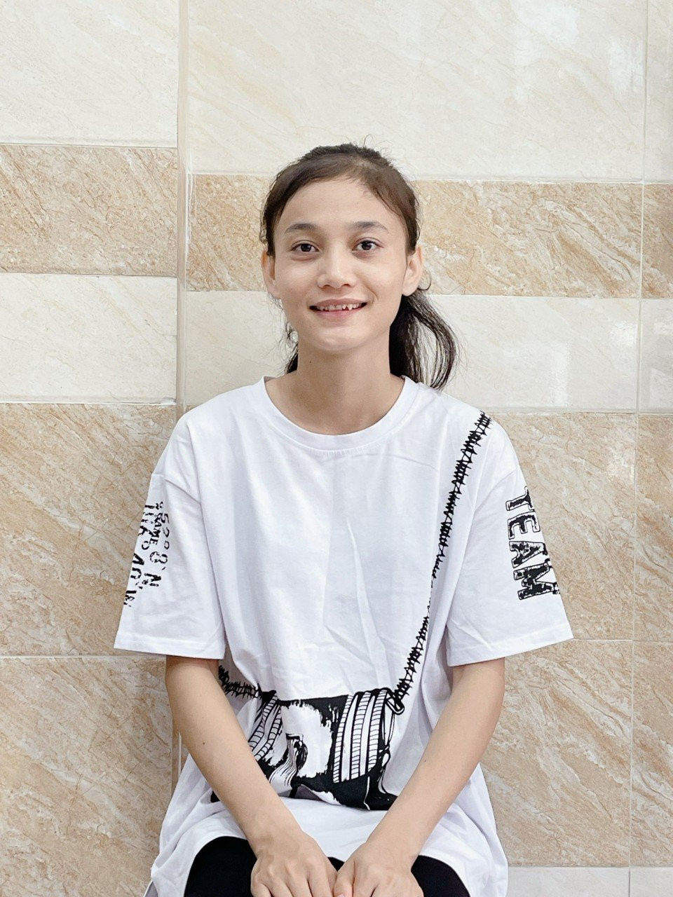 EM CẦN TÌM VIỆC PHỤ QUÁN CHO BẠN UY 2002