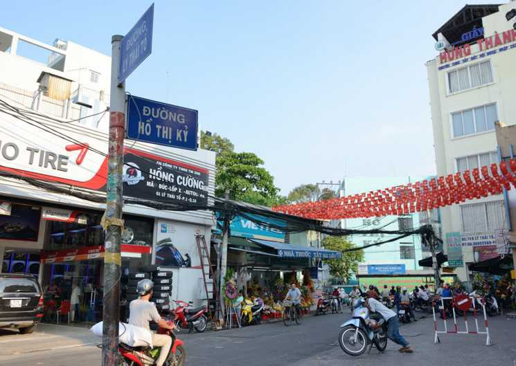 THA THIẾT TÌM CHỊ GIÚP VIỆC BIẾT NẤU ĂN BAO ĂN Ở CHO GIA ĐÌNH Ở QUẬN 10 NGAY CHỢ HỒ THỊ KỶ