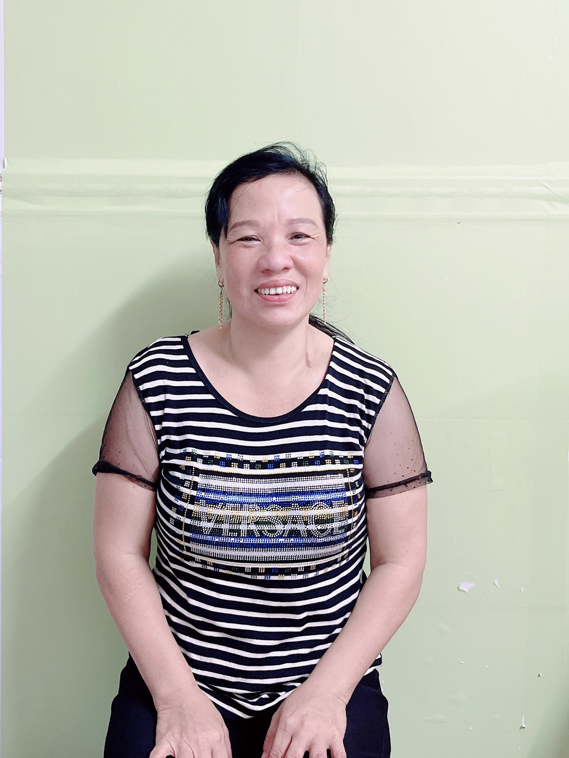 Chị Nguyễn Thị Tuyết Nhung sn 1973 quê Cần Thơ - chị độc thân không vướng bận