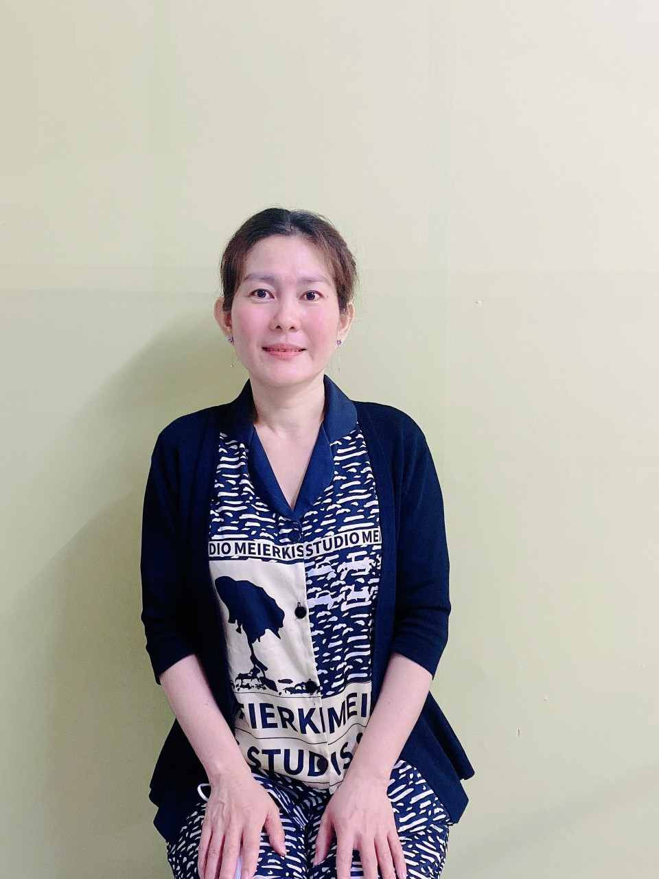 Em tìm việc giúp cô Thắm, 1981, Kiên Giang - Lương 7 triệu