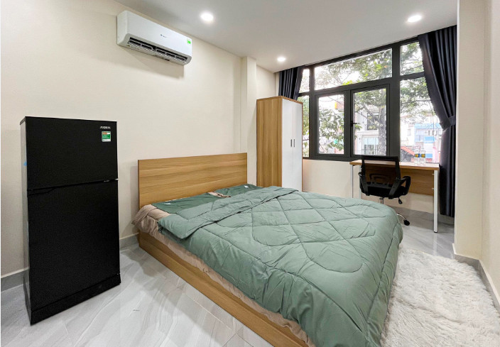 Gia đình cần tuyển 1 chị gái giúp việc nhà, dọn dẹp gần Lotte Mart Quận 11 Lương 10tr