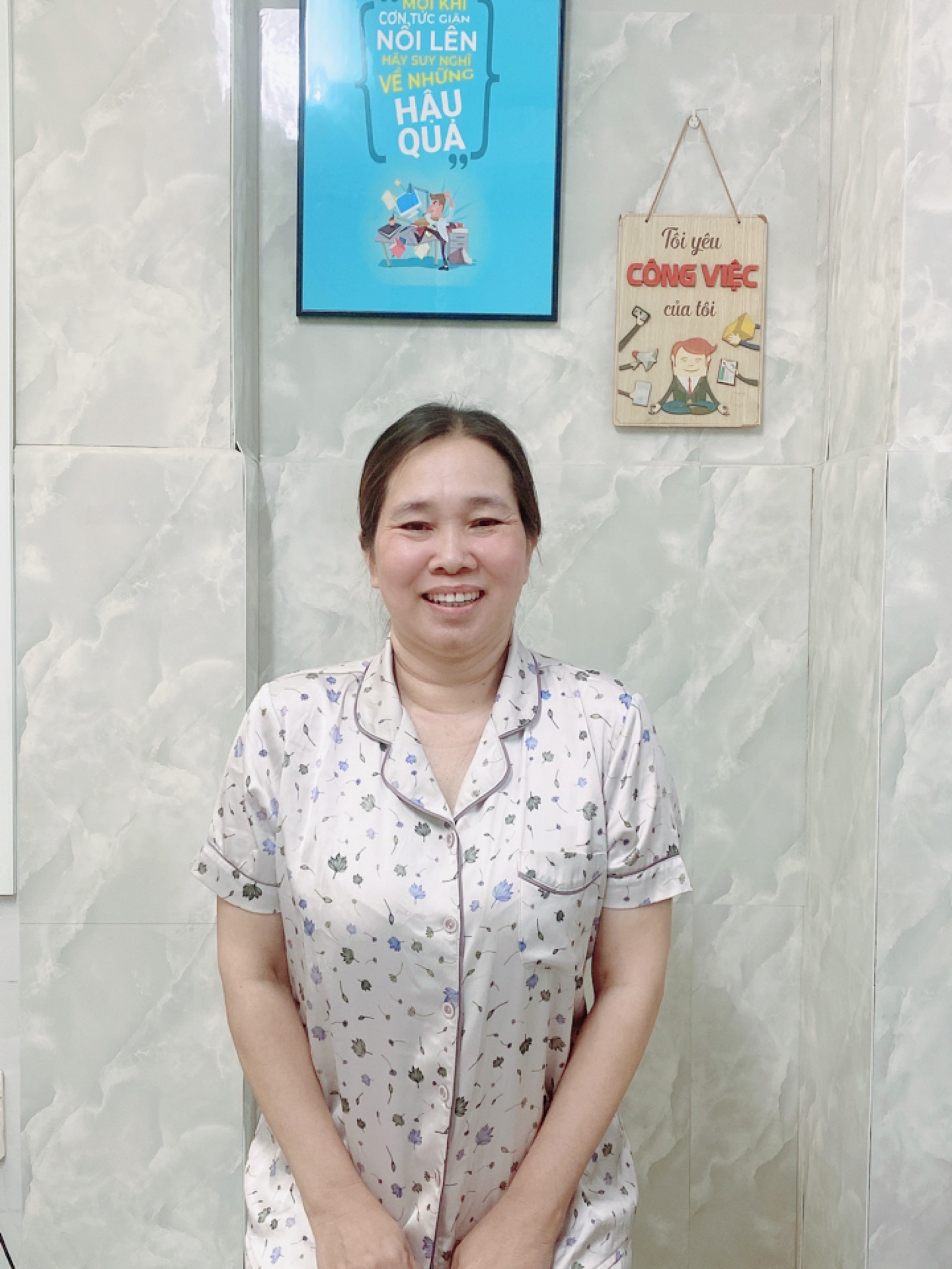 Em Tìm Việc Làm Cho Chị Gái Em. Chị Nguyễn Ngọc Duyên - SN 1976 - Quê Tiền Giang