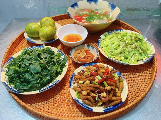 Em cần chị giúp việc nhà ở Trần Minh Quyền, quận 10. Lương 11 triệu