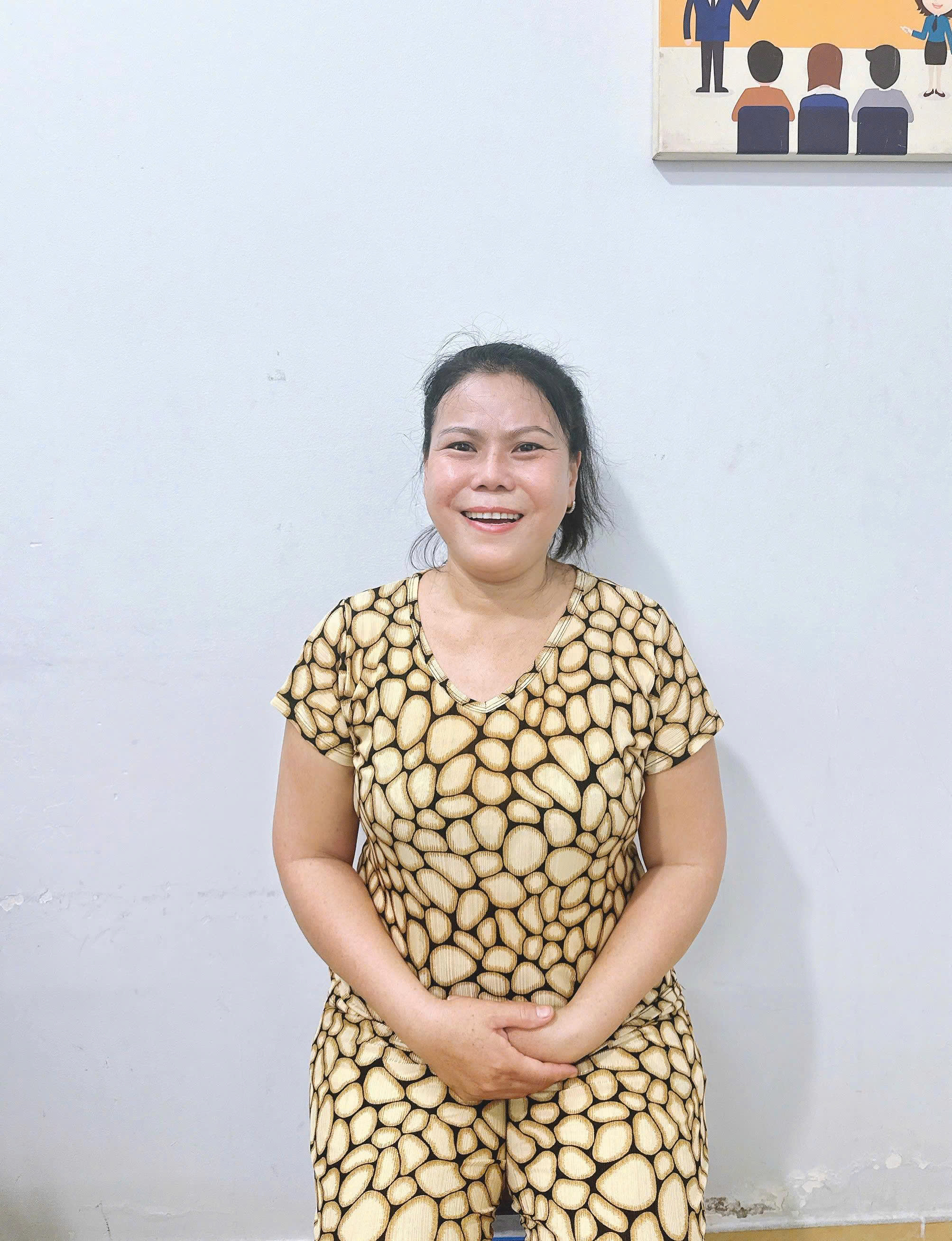 Chị  Nguyễn Thị Tú Anh   -  Sinh năm  1976  Cần tìm việc .