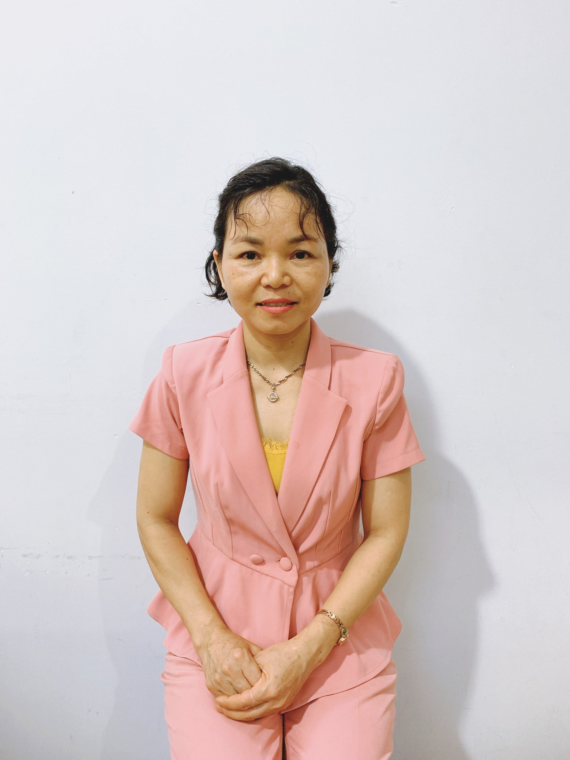 Chị Huyền, sinh năm 1979, quê ở miền trung HIỀN LÀNH CHỊU KHÓ RẤT GIỎI VIỆC