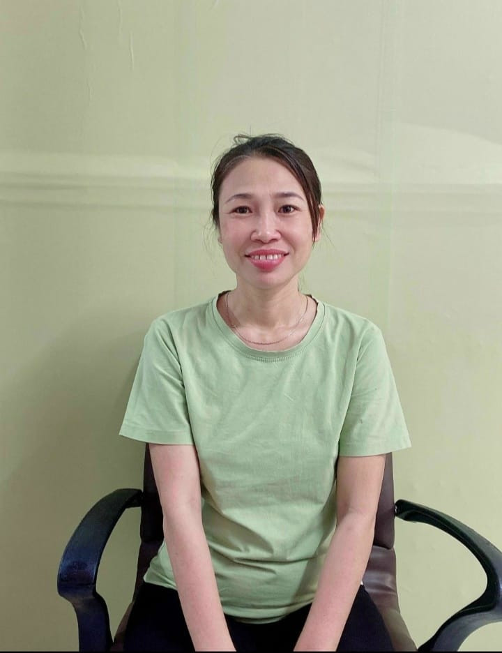 Chị : Trần Thị Kim Chi - Năm Sinh: 1982 - Quê Quán: Huế, Có Bằng Nấu Ăn , Giúp Việc Giỏi