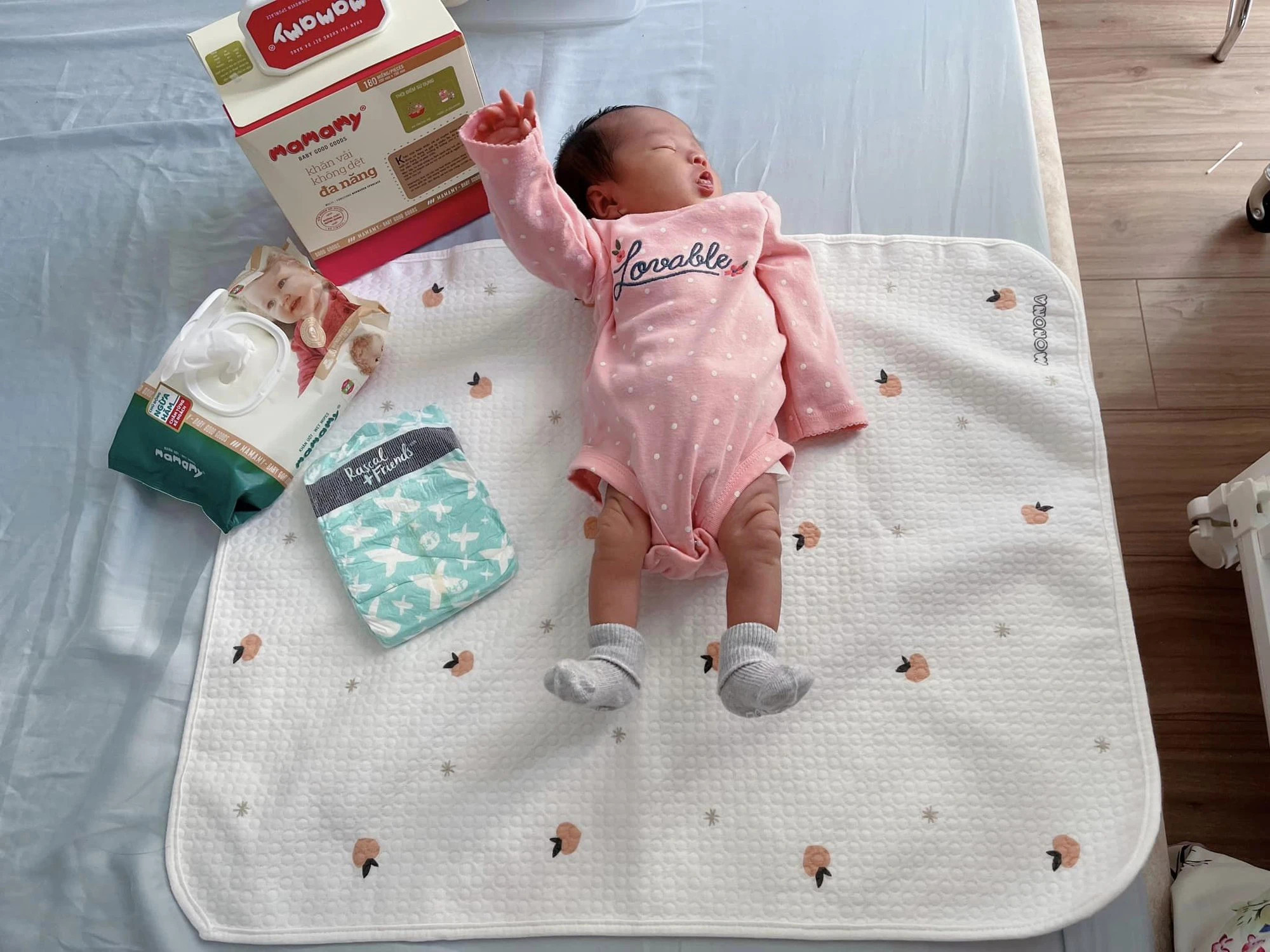 Bé Của Anh Chị Mai Rất Cần Chị Chuyên Sơ Sinh Chăm Sóc Chu Đáo