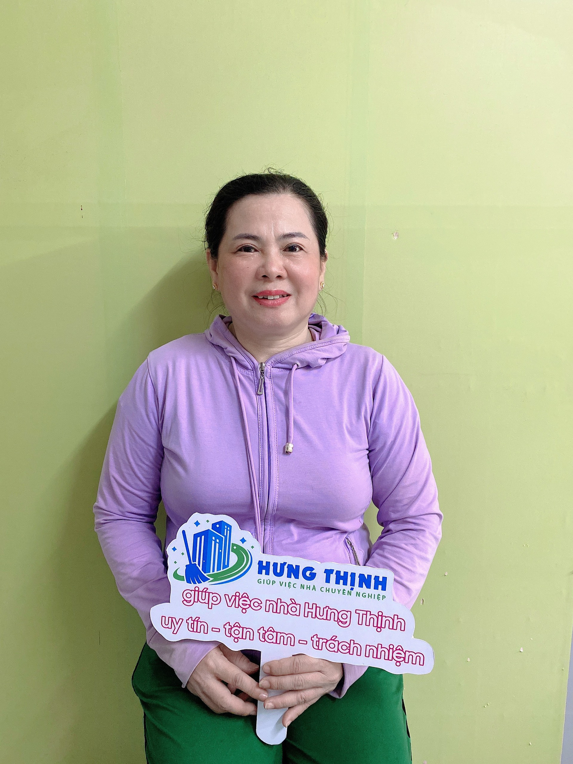 Chị Bích Không Vướng Bận Gia Đình, Chị Tìm Việc Làm Ở Lại Luôn Tết . Chị Sn 1974 - Quê Vĩnh Long