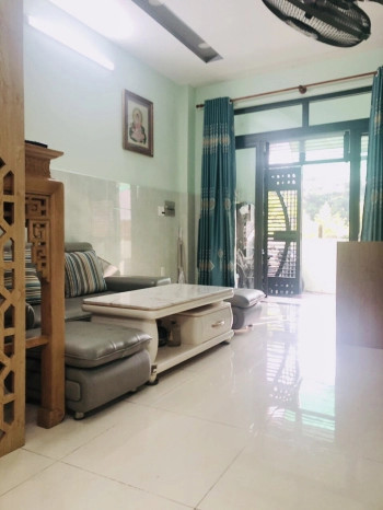 Cần cô dọn dẹp nhà cửa – phụ chăm bà ở Thủ Đức -TP. Hồ Chí Minh ( ăn ở lại ) Lương khởi điểm 10tr