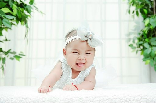 VỢ CHỒNG ĐI LÀM NÊN TUYỂN GẤP 1 CÔ BẢO MẪU CHĂM BÉ 7 THÁNG Ở TRÊN ĐƯỜNG NGUYỄN VĂN LINH QUẬN 7