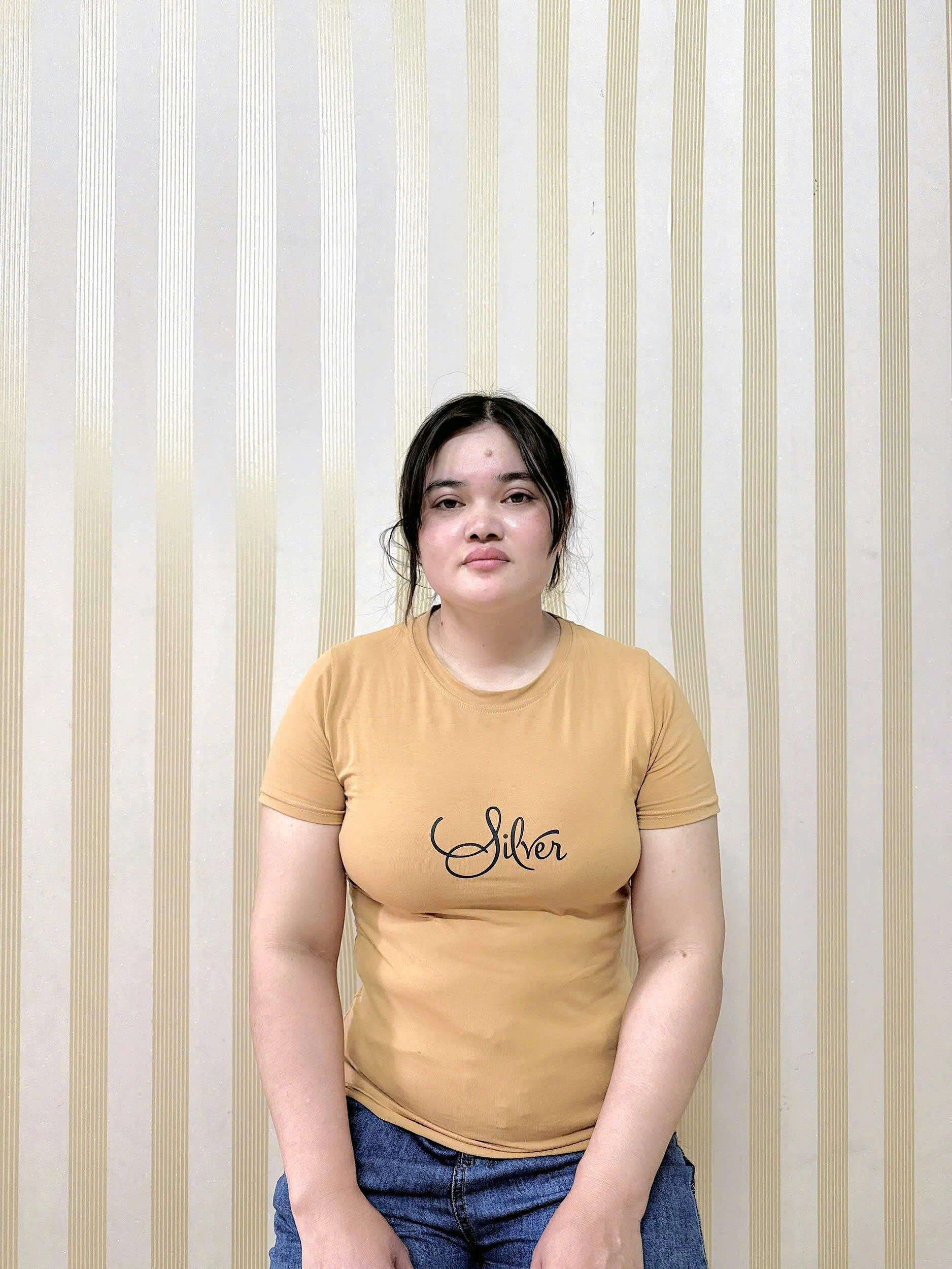 Chị TRẦN THỊ HÀ sinh năm 1987 quê NAM ĐỊNH tìm việc bao ăn ở lại.