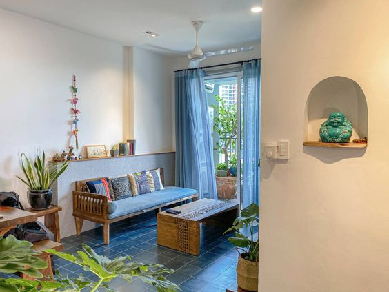 Nhà mặt phố có 2 lầu nhỏ diện tích 47m2 ở đường Trần Hưng Đạo Quận 5. Cần chị giúp việc nhà