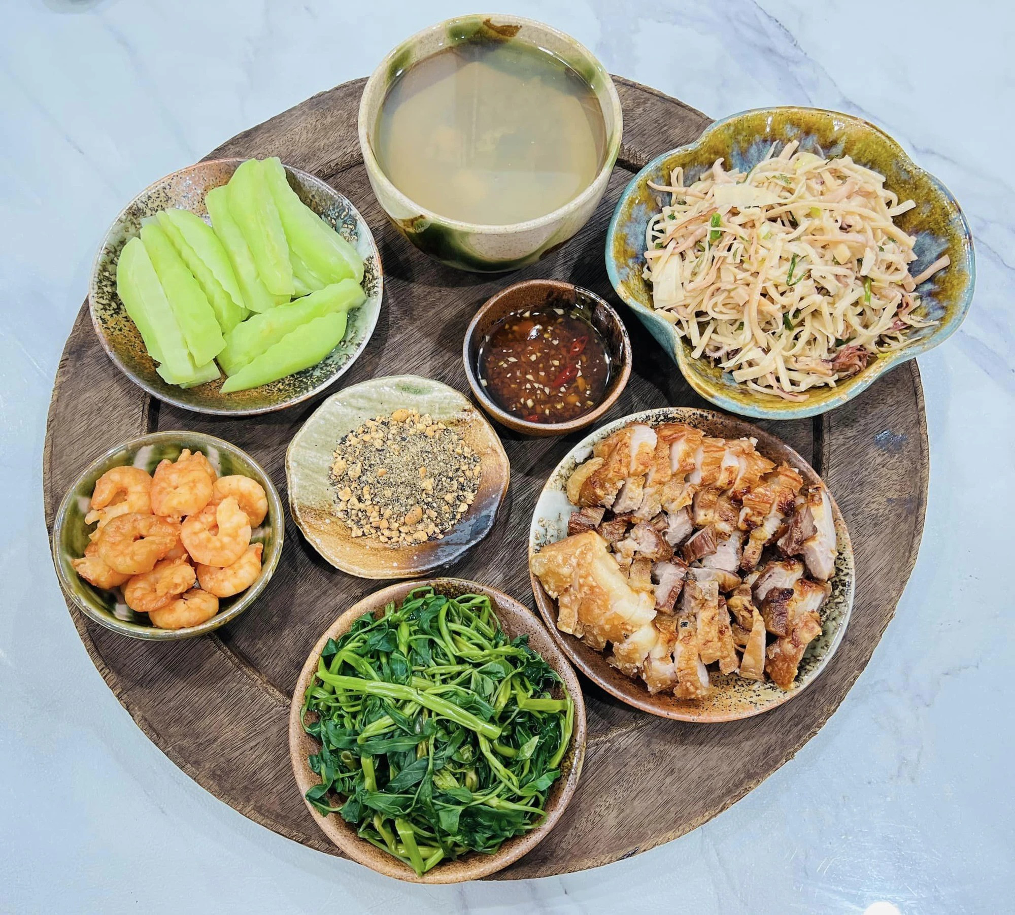 TUYỂN CÔ GIÚP VIỆC LƯƠNG 10 TRIỆU BAO ĂN Ở TẠI SÀI GÒN