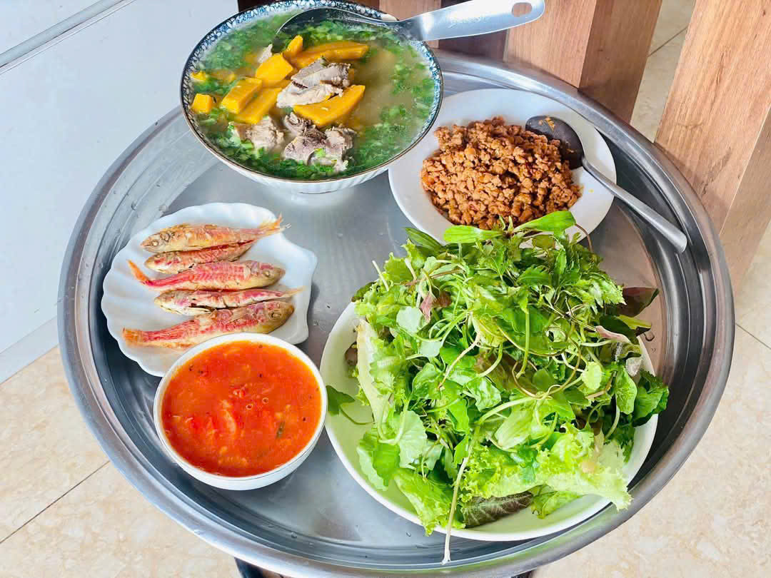 Tuyển Gấp Giúp Việc Nhà Quận 7 - Lương 13 Triệu, Ở Lại Quận 7, gần khu Phú Mỹ Hưng