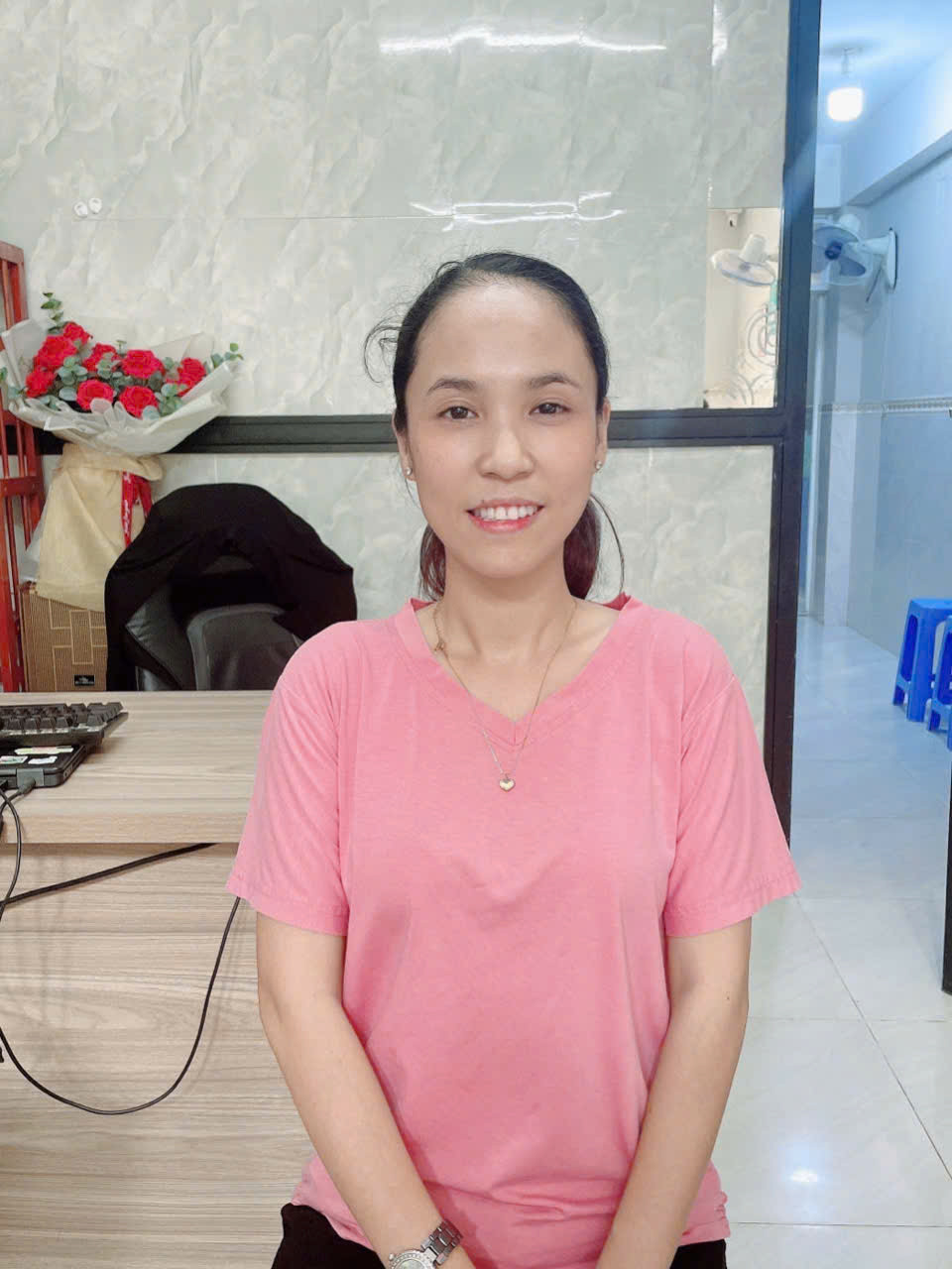 Em Tìm Việc Làm Cho Chị Ngân - 38 Tuổi - Người Miền Tây