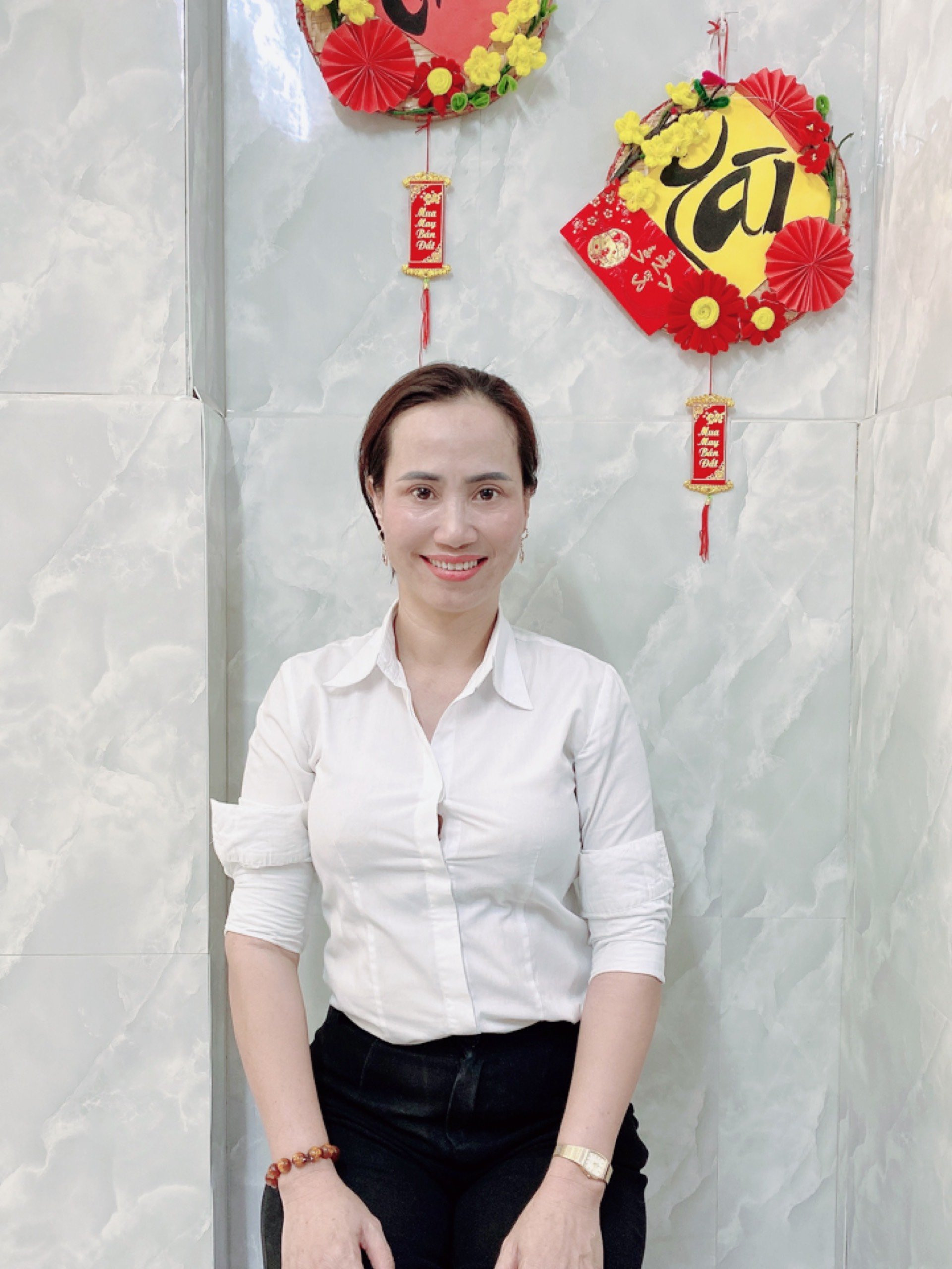 Chị Cúc đang tìm việc bao ăn ở lại ạ