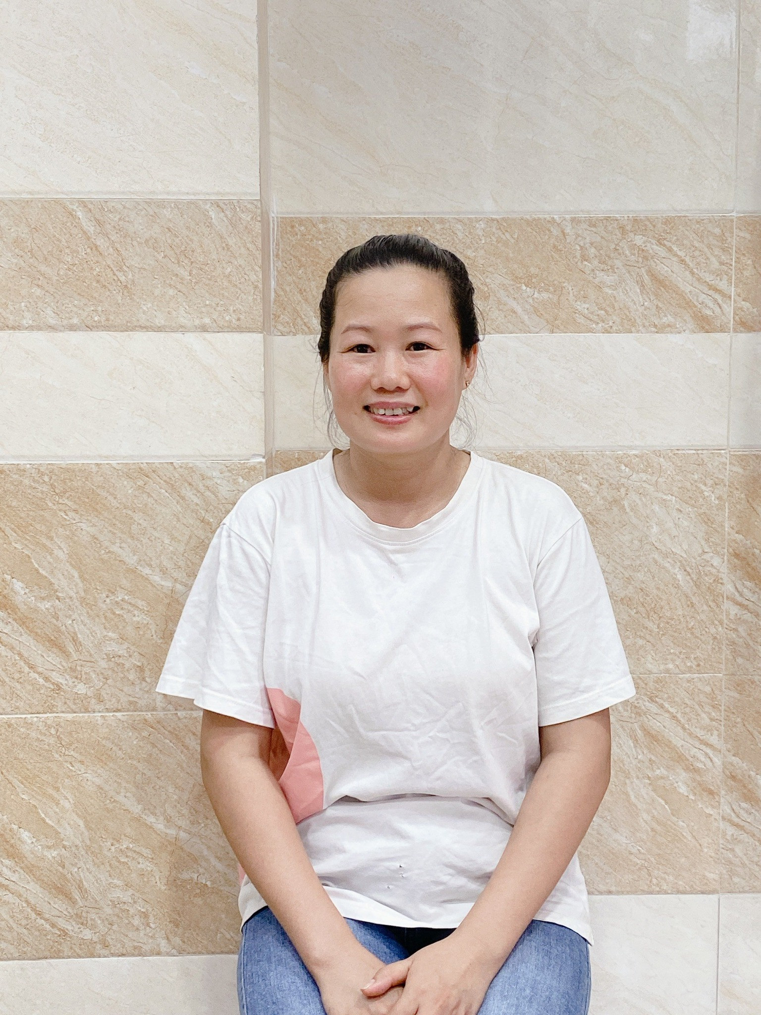 Chị Nhất 41 tuổi quê Gia Lai mong muốn nhận được một công việc ổn định , lâu dài