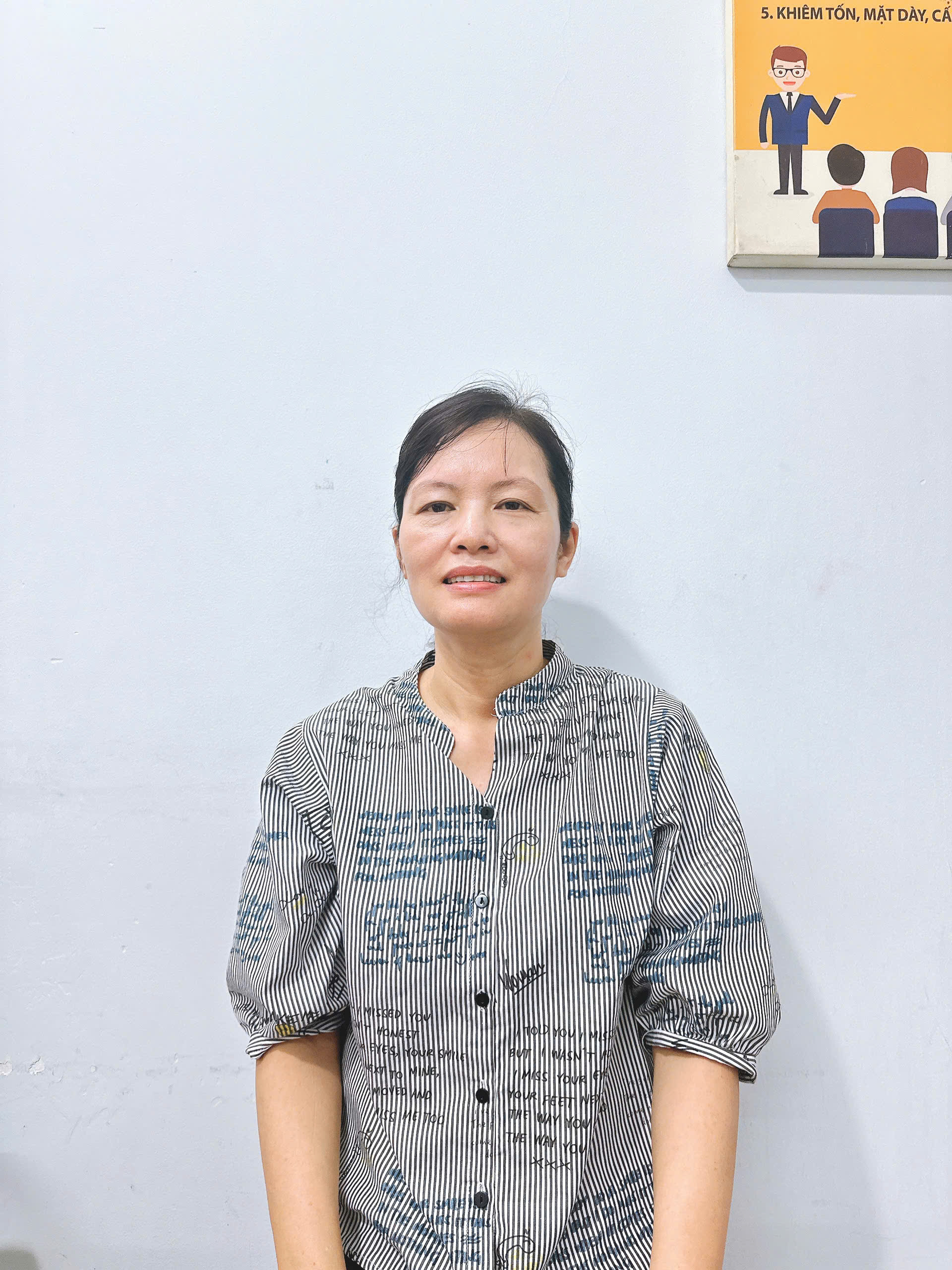 Chị  Tạ Thu Thủy  , sinh năm 1975 , HK Hồ Chí Minh