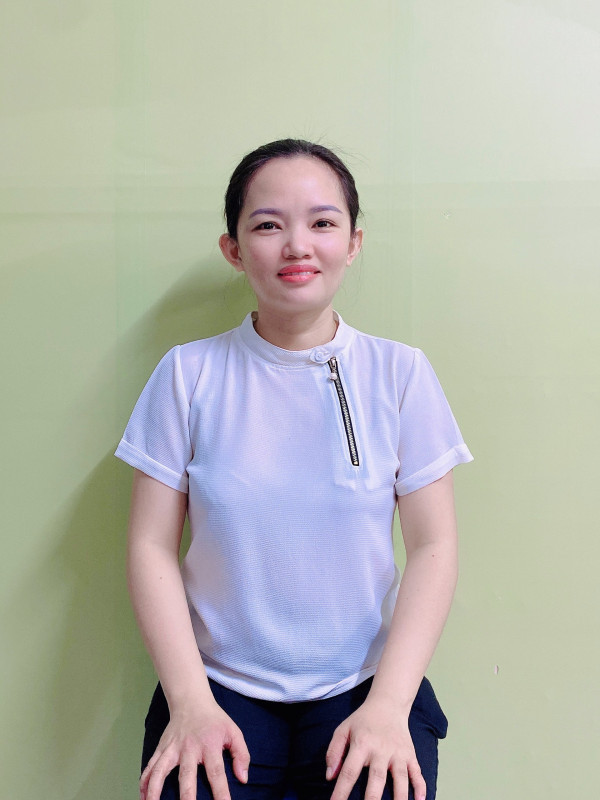 Chị Ngọc nấu ăn ngon - sạch sẽ gọn gàng đang tìm việc bao ăn ở lại ạ