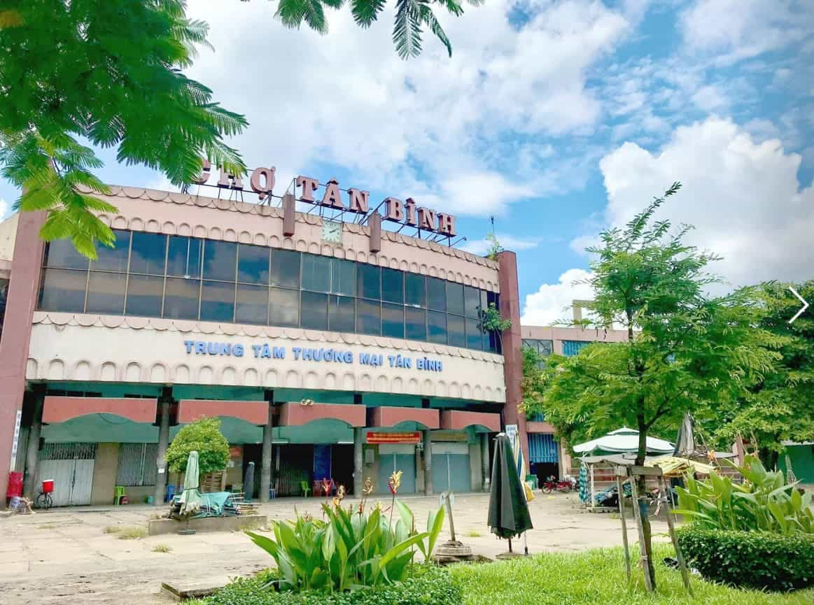 NGAY CHỢ TÂN BÌNH EM ĐANG CẦN CÔ GIÚP VIỆC NHÀ BAO ĂN Ở