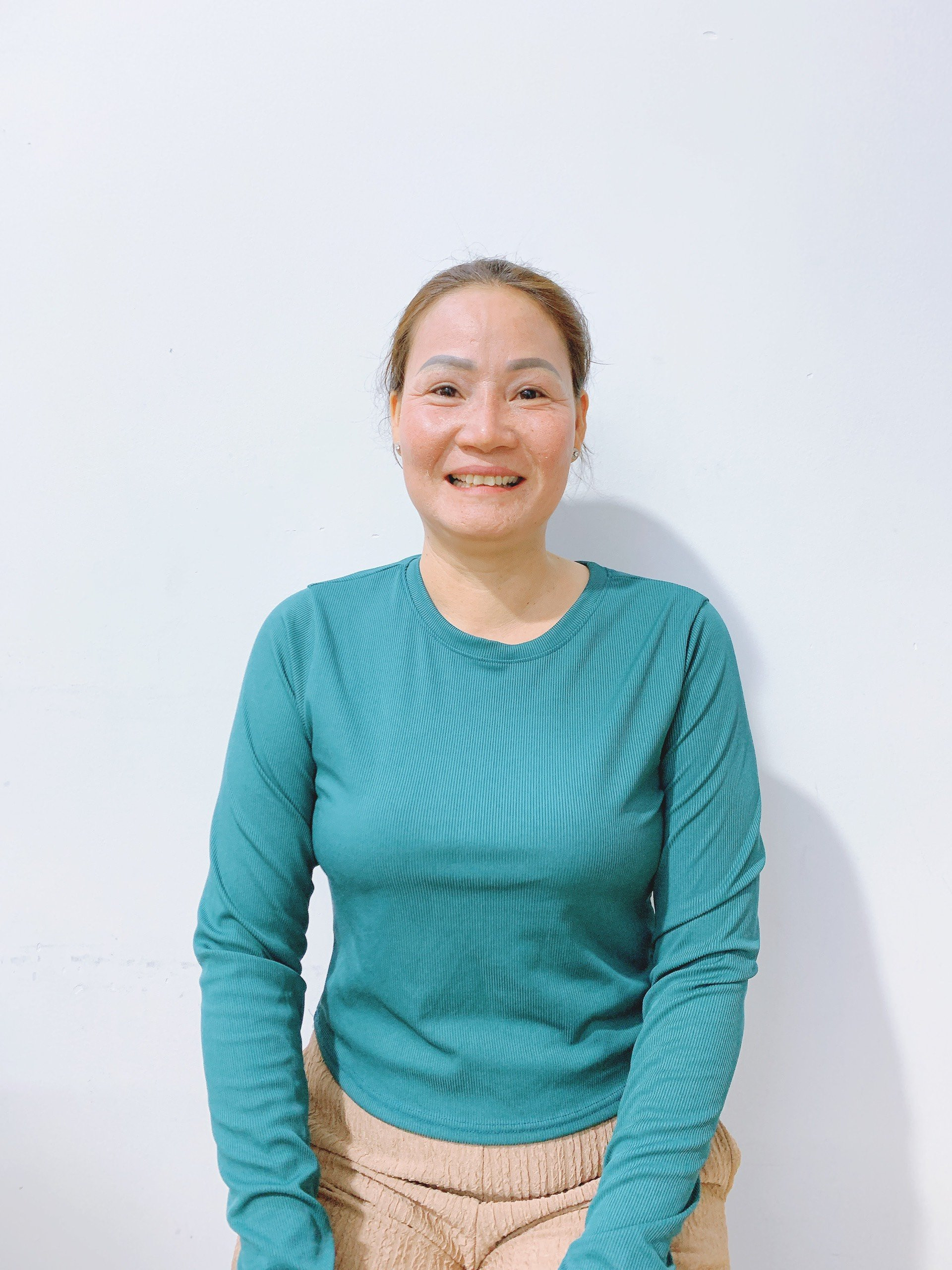 Chị Đoàn Thị Diệu Em, Sinh Năm 1975, Quê Quán Hậu Giang