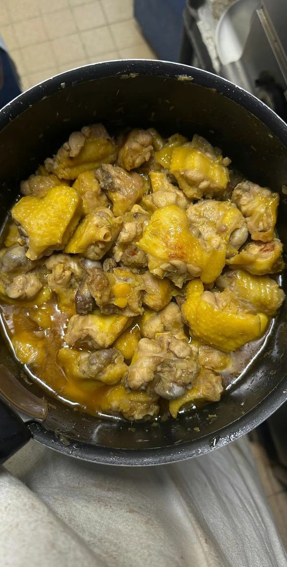 Tìm chị giúp việc nhà nấu ăn dọn dẹp cho vợ chồng trẻ ở Tân Phú.