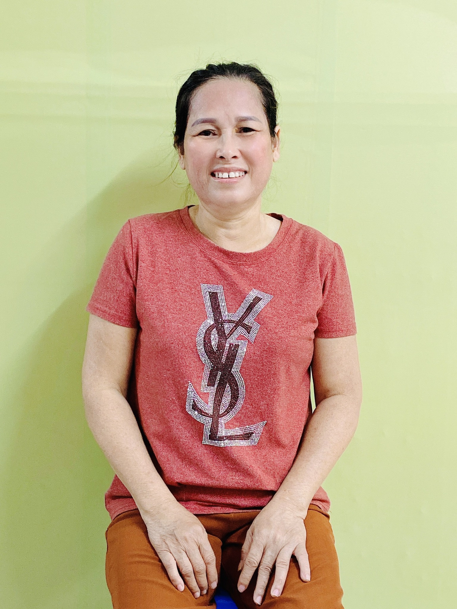 Chị Dung đang tìm việc bao ăn ở lại ạ